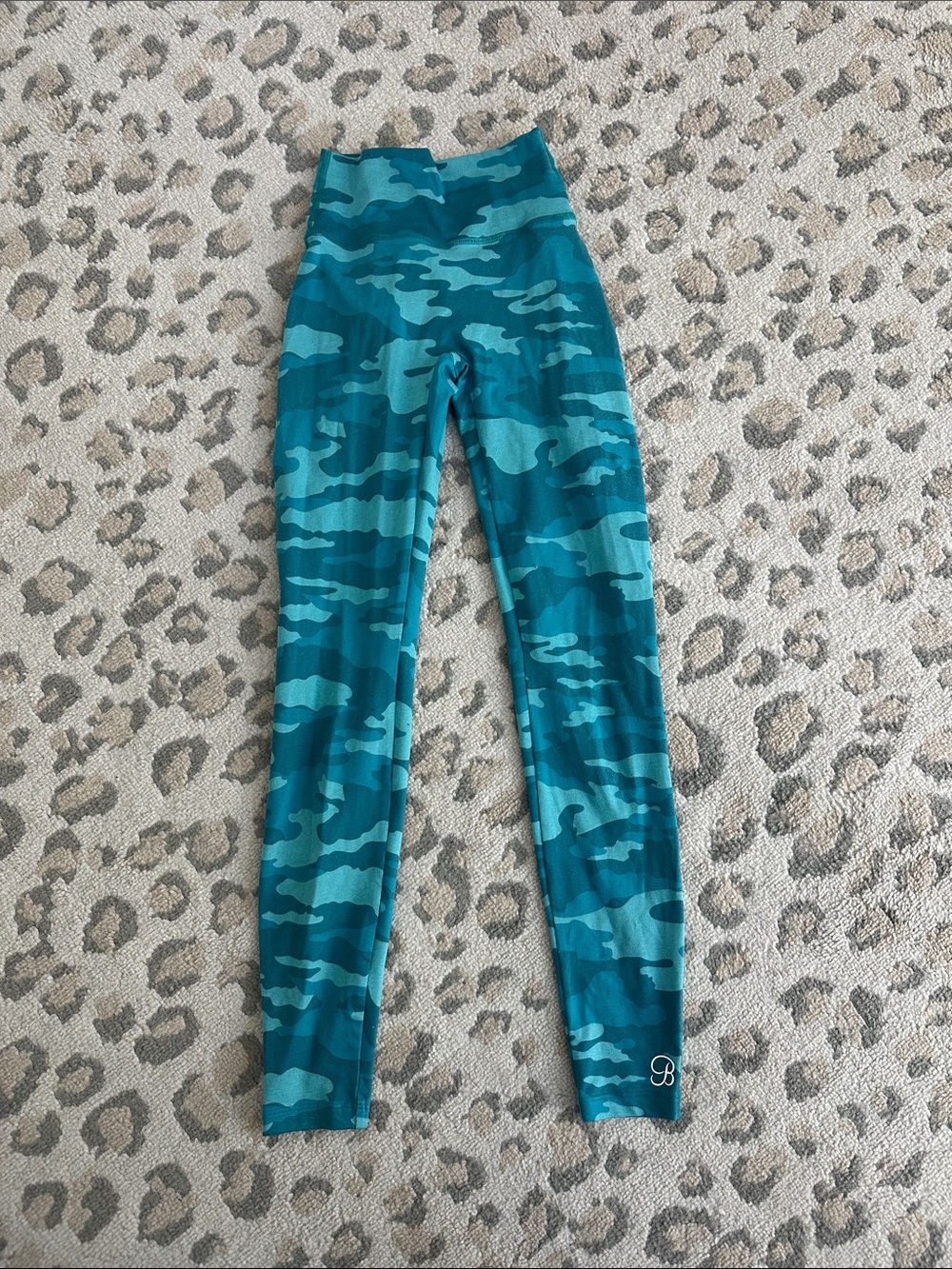 Bombshell Teal Camo Leggings
